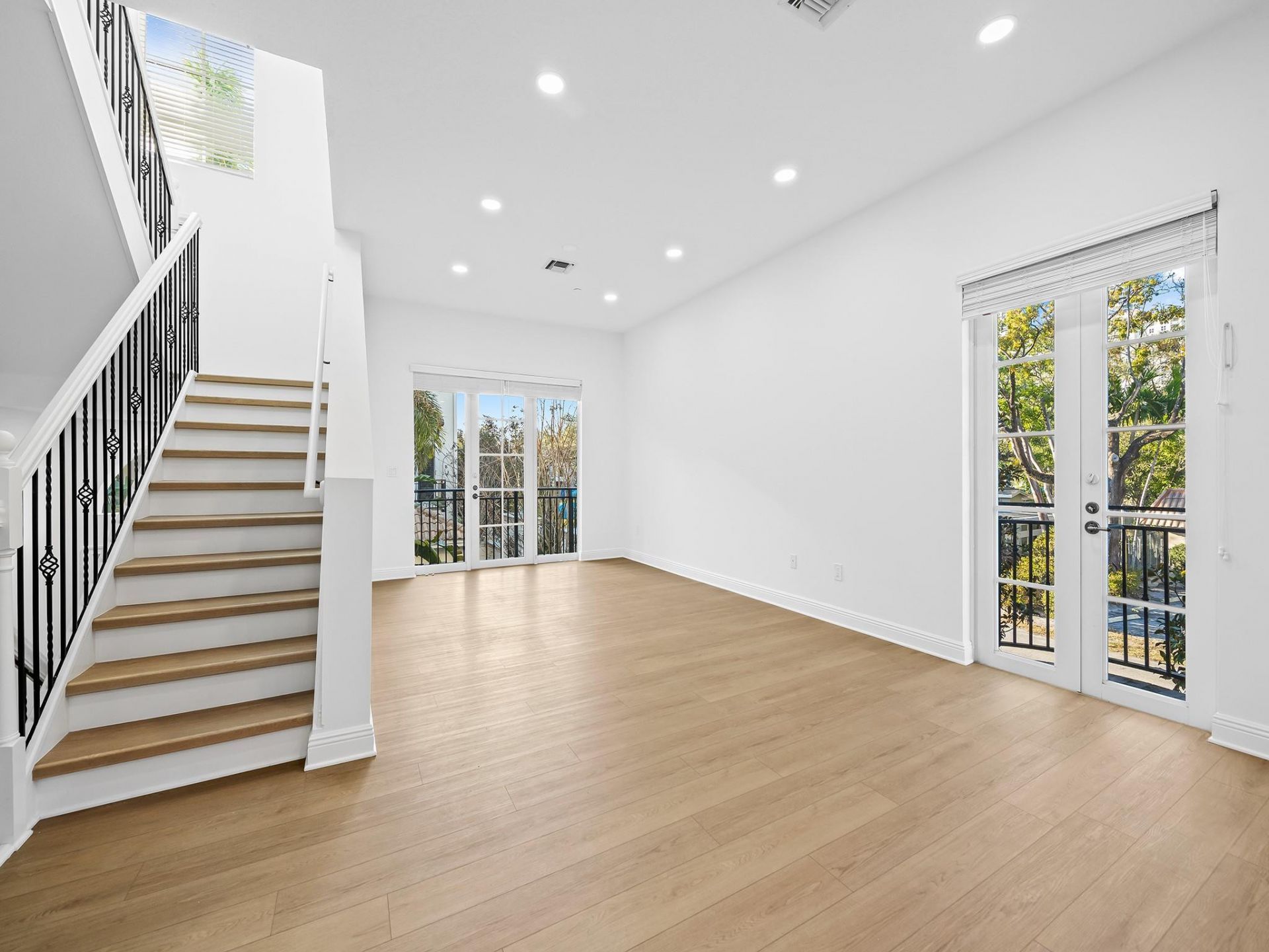 510 SE 7th Street, Unit 401, Fort Lauderdale, FL 33301 Photo