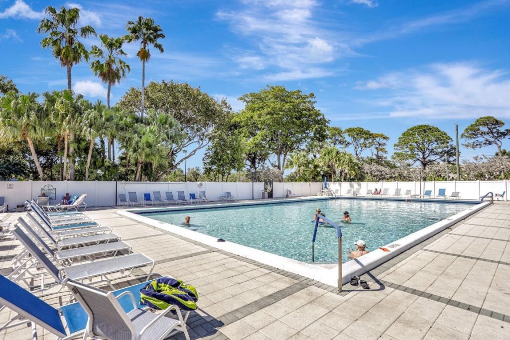 2314 S Cypress Bend Drive, Unit 114, Pompano Beach, FL 33069 Photo