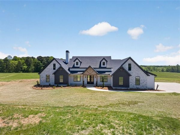 735 Lake Circle Road, Buchanan, GA 30113