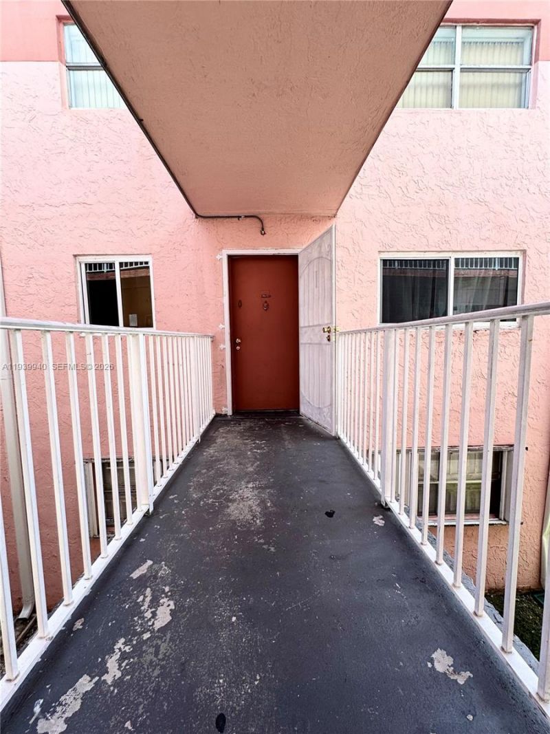 19729 SW 114th Ave, Unit 250, Miami, FL 33157 Photo