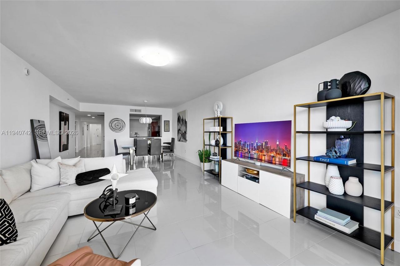 3330 NE 190th St , Unit 1217, Aventura, FL 33180 Photo