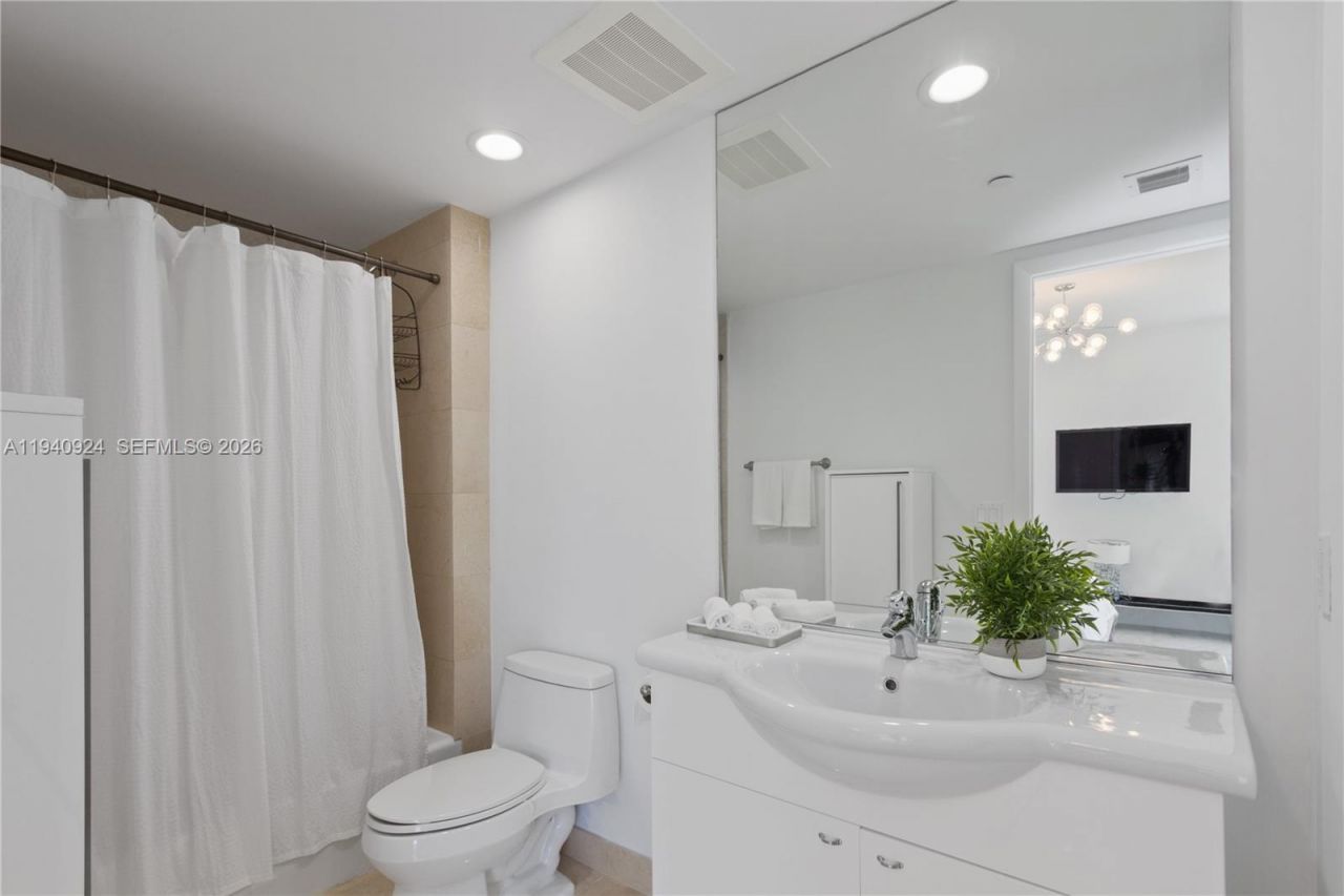 1800 S Ocean Dr , Unit PH4404, Hallandale Beach, FL 33009 Photo