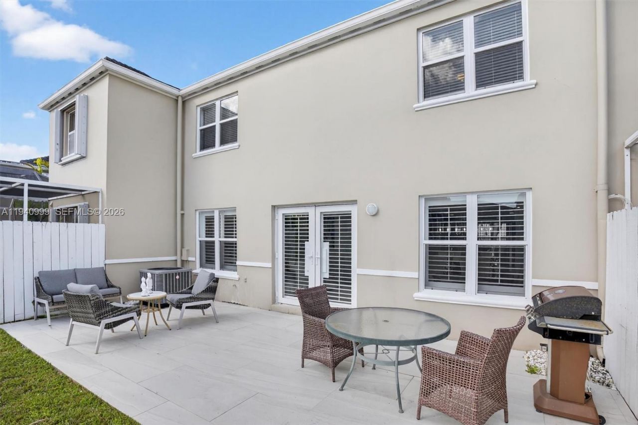 7110 SW 54th St, Miami, FL 33155 Photo