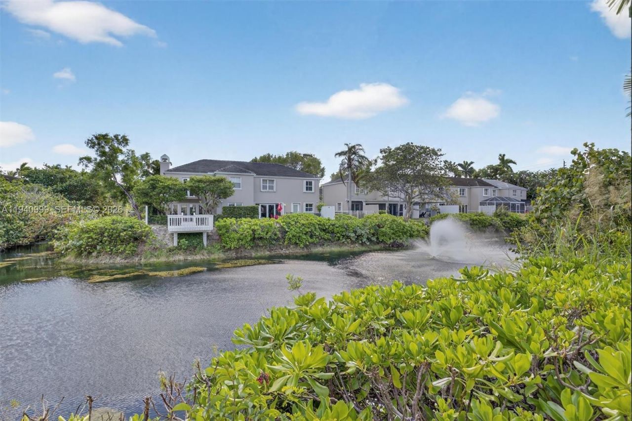 7110 SW 54th St, Miami, FL 33155 Photo