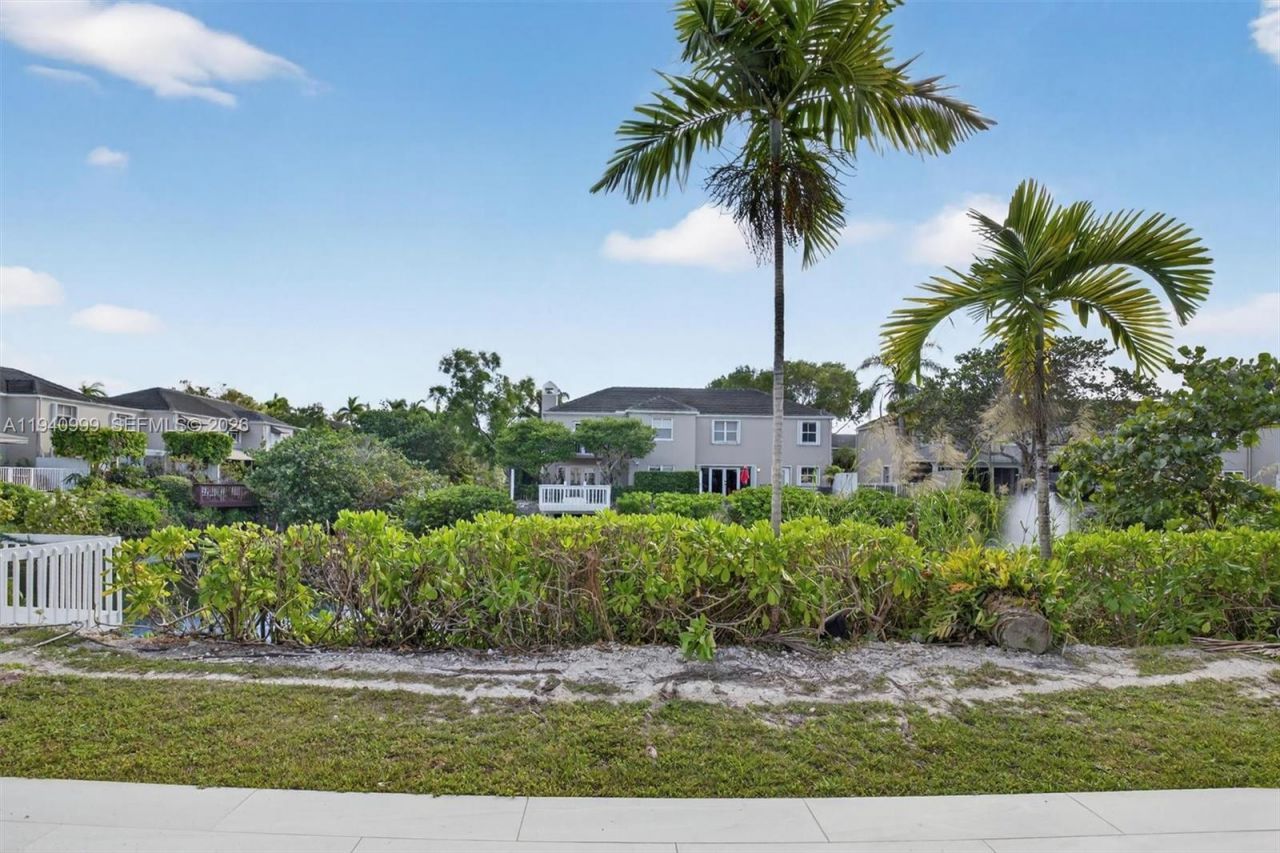 7110 SW 54th St, Miami, FL 33155 Photo