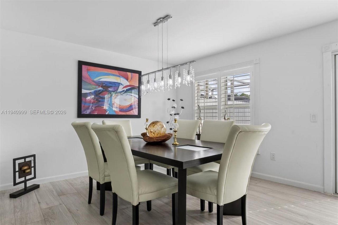 7110 SW 54th St, Miami, FL 33155 Photo