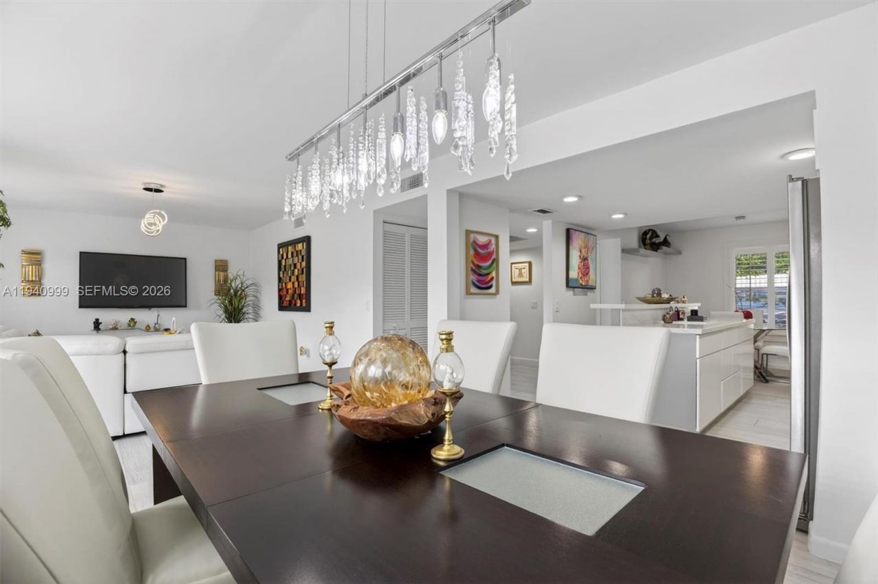 7110 SW 54th St, Miami, FL 33155 Photo