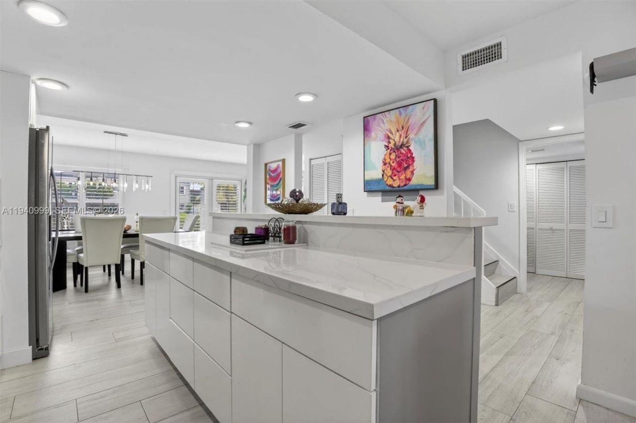 7110 SW 54th St, Miami, FL 33155 Photo