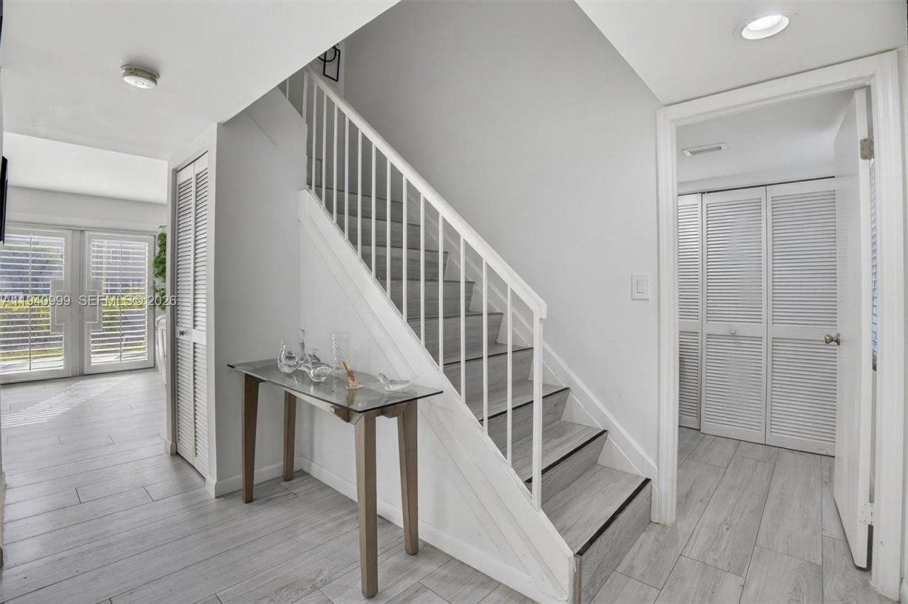 7110 SW 54th St, Miami, FL 33155 Photo