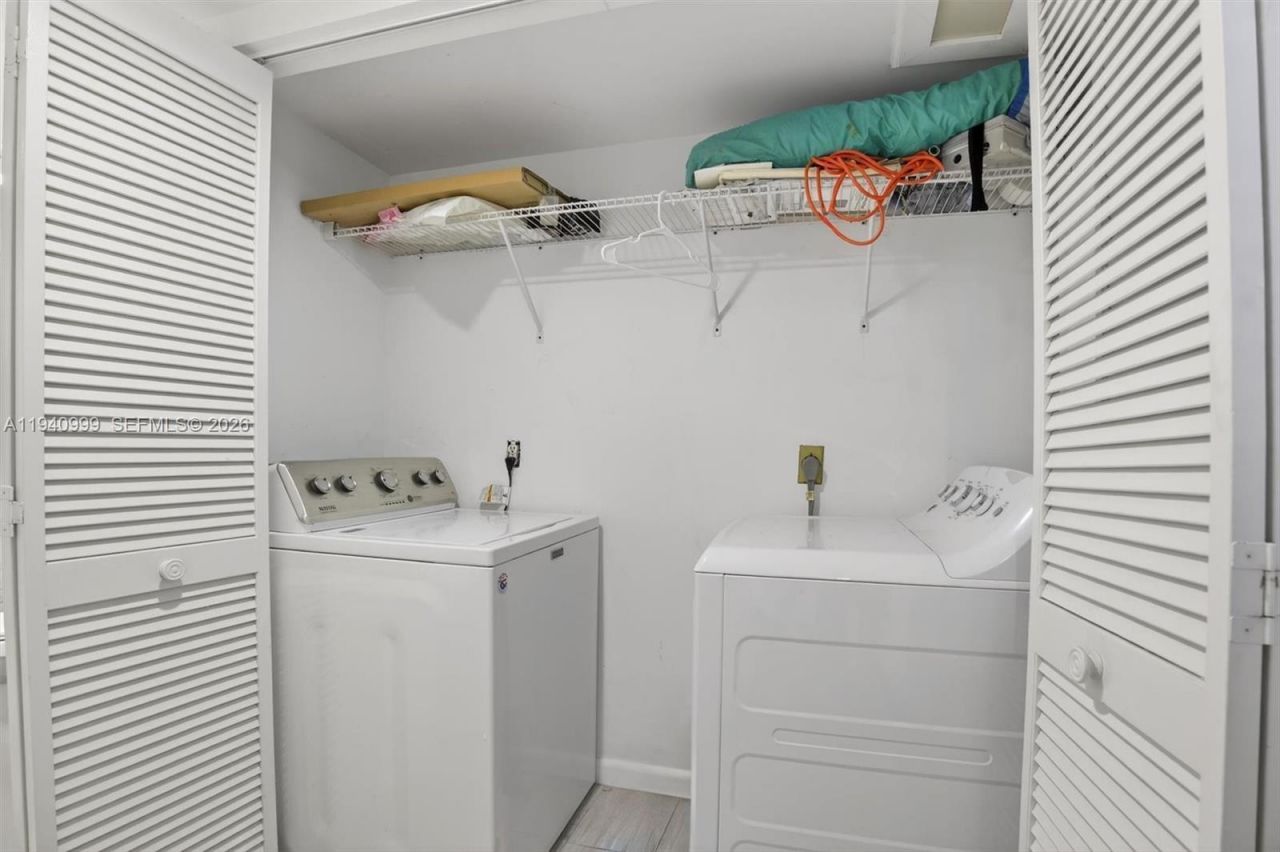 7110 SW 54th St, Miami, FL 33155 Photo