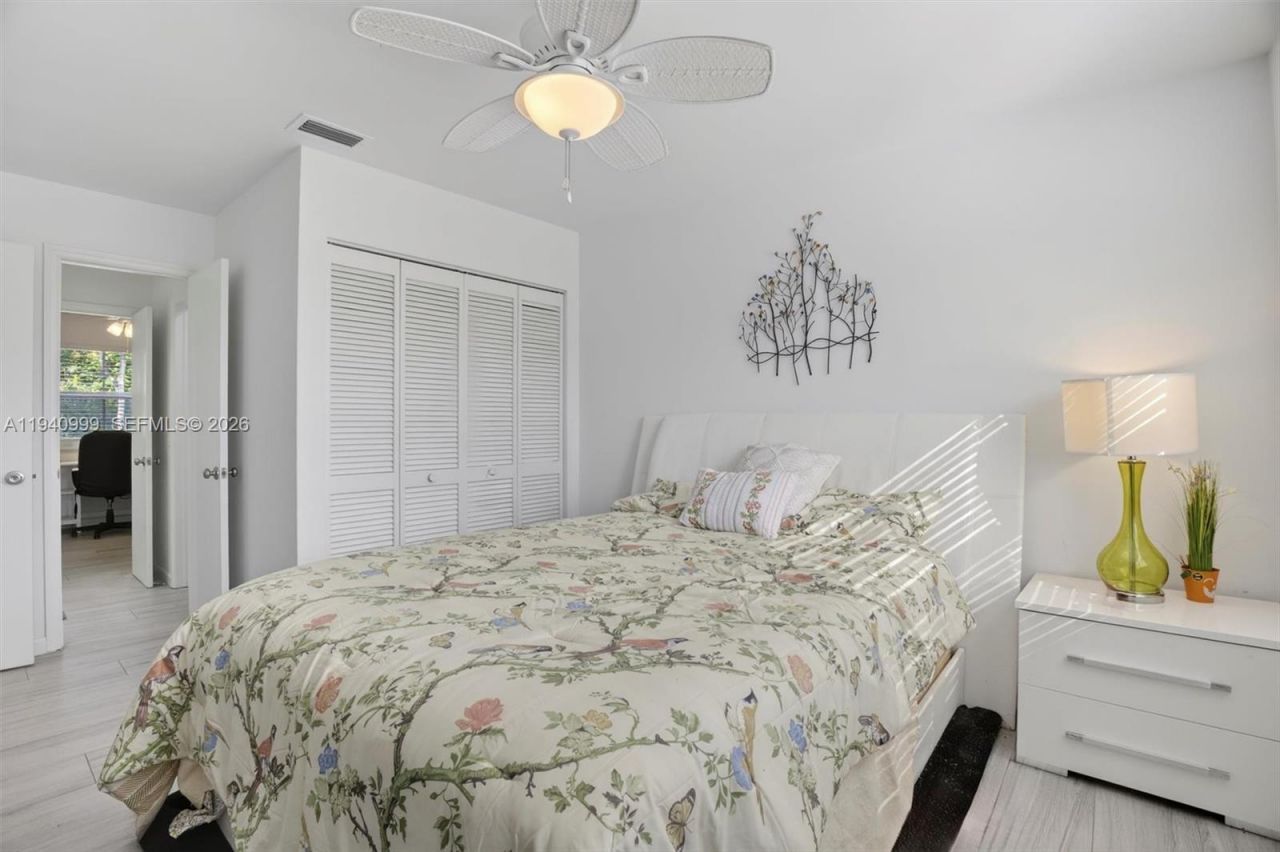 7110 SW 54th St, Miami, FL 33155 Photo