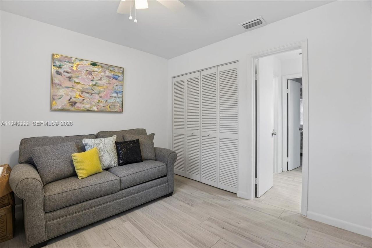 7110 SW 54th St, Miami, FL 33155 Photo