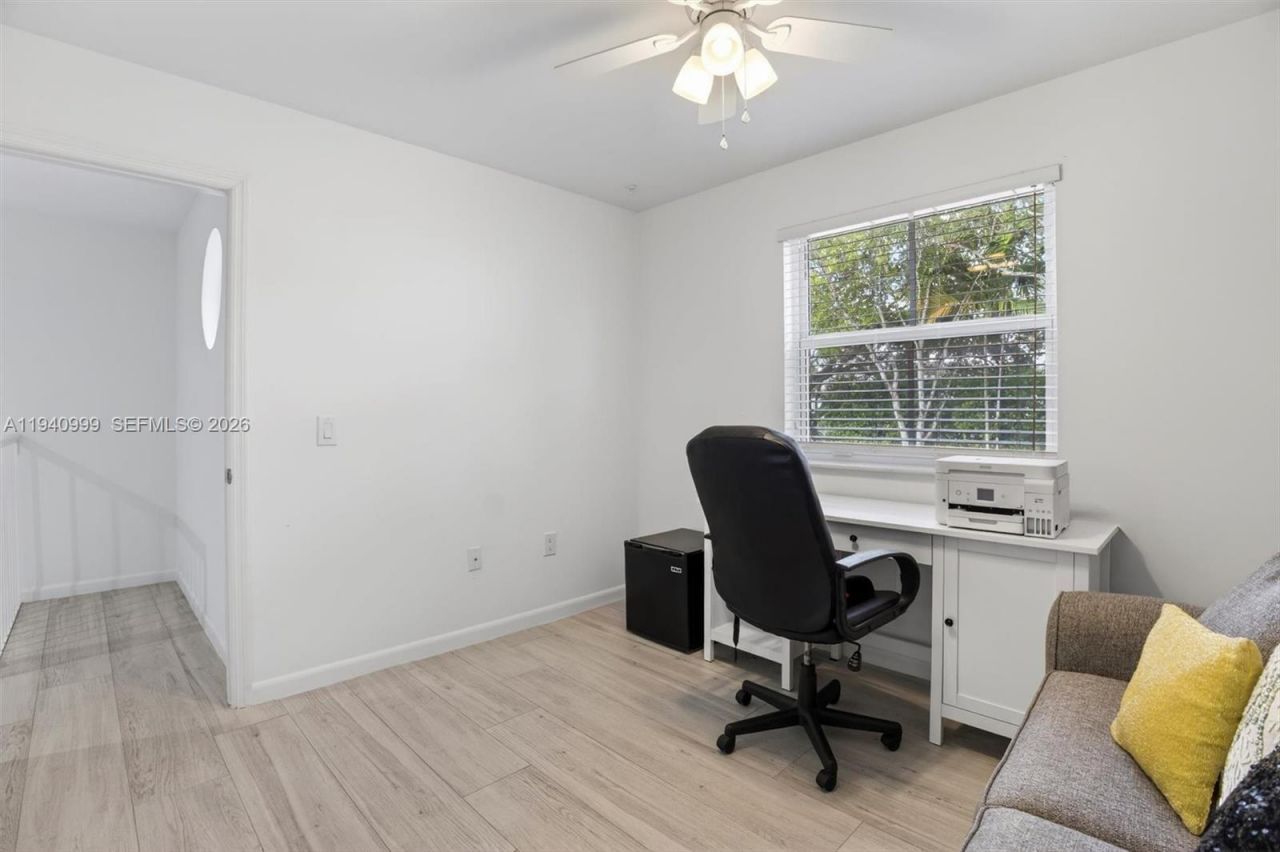 7110 SW 54th St, Miami, FL 33155 Photo