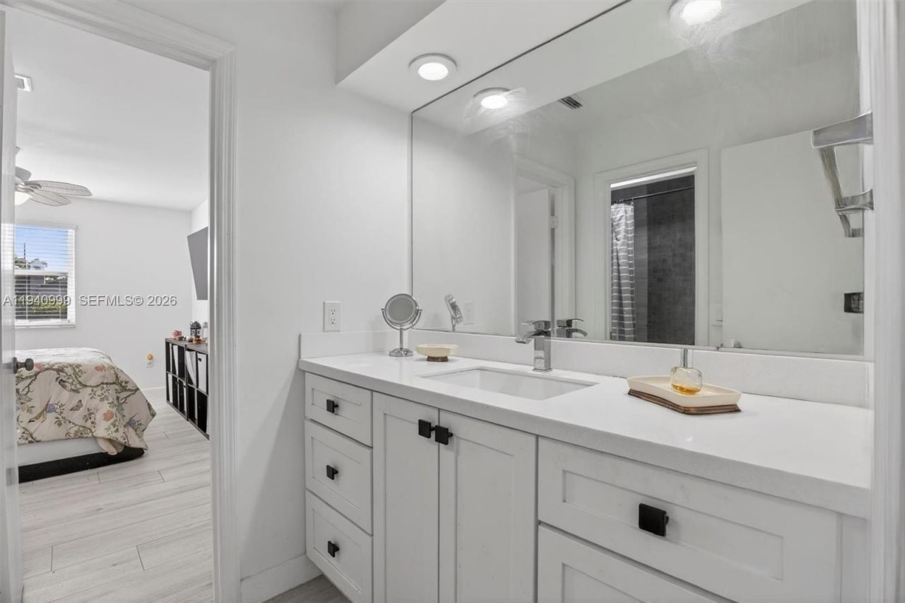 7110 SW 54th St, Miami, FL 33155 Photo