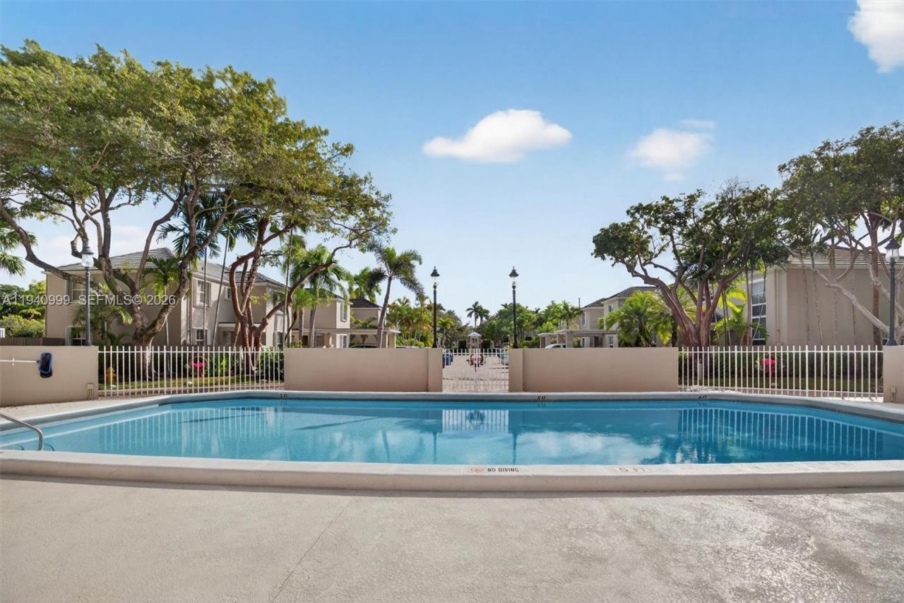 7110 SW 54th St, Miami, FL 33155 Photo