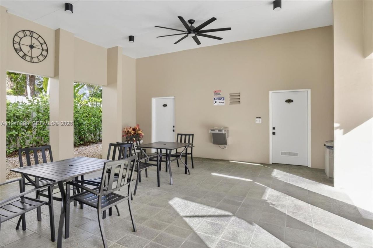 7110 SW 54th St, Miami, FL 33155 Photo