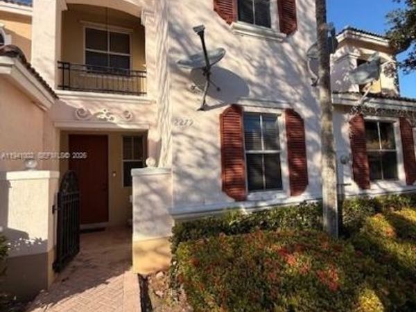 2279 NE 42nd Cir , Homestead, FL 33033