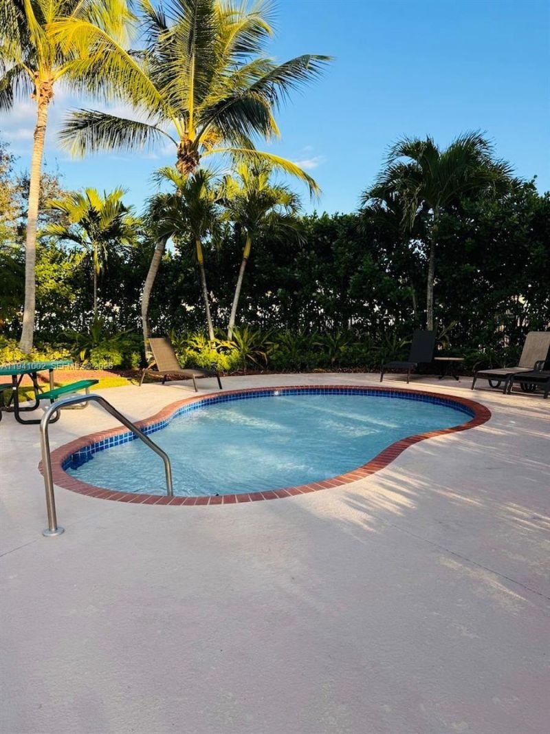 2279 NE 42nd Cir , Homestead, FL 33033 Photo