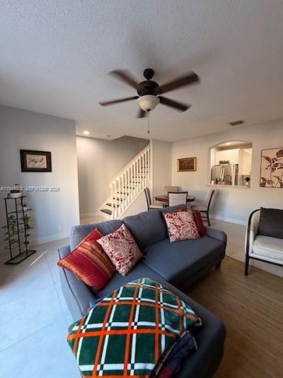 2279 NE 42nd Cir , Homestead, FL 33033 Photo