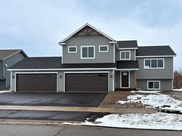 4605 8th Street NE, Saint Cloud, MN 56304