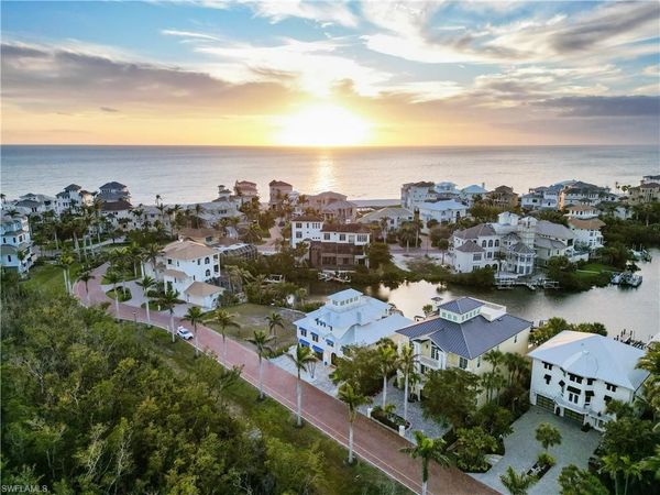 237 Bayfront DR , BONITA SPRINGS, FL 34134