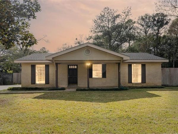 3805 Hilton Drive, Mobile, AL 36693