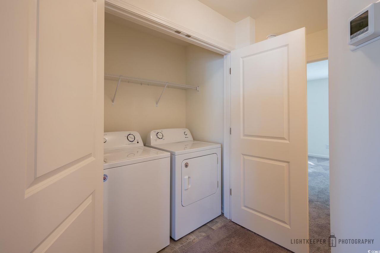 109 Oxforshire St. Photo 10