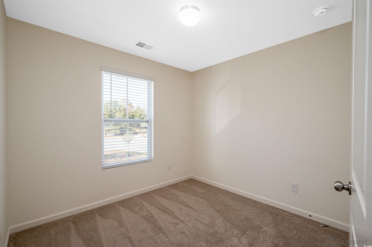 109 Oxforshire St. Photo 13