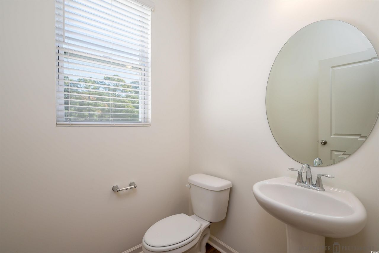 109 Oxforshire St. Photo 7