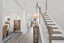 109 Cowan Pl. photo 4