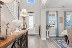 109 Cowan Pl. photo 4