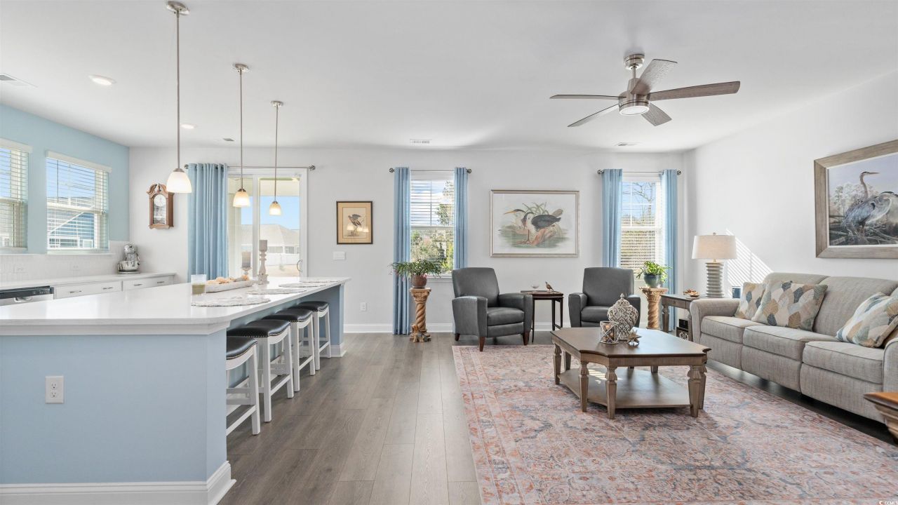 109 Cowan Pl. Photo 6