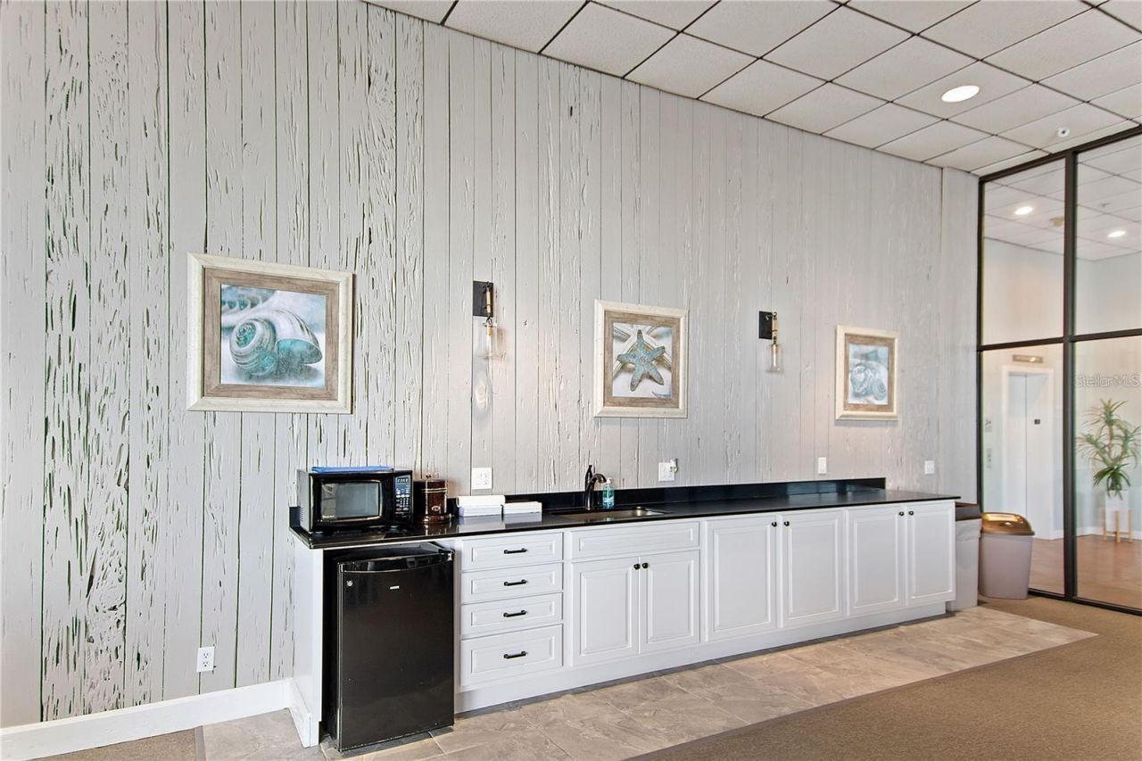 6265 Sun Boulevard, Unit 805, Saint Petersburg, FL 33715 Photo