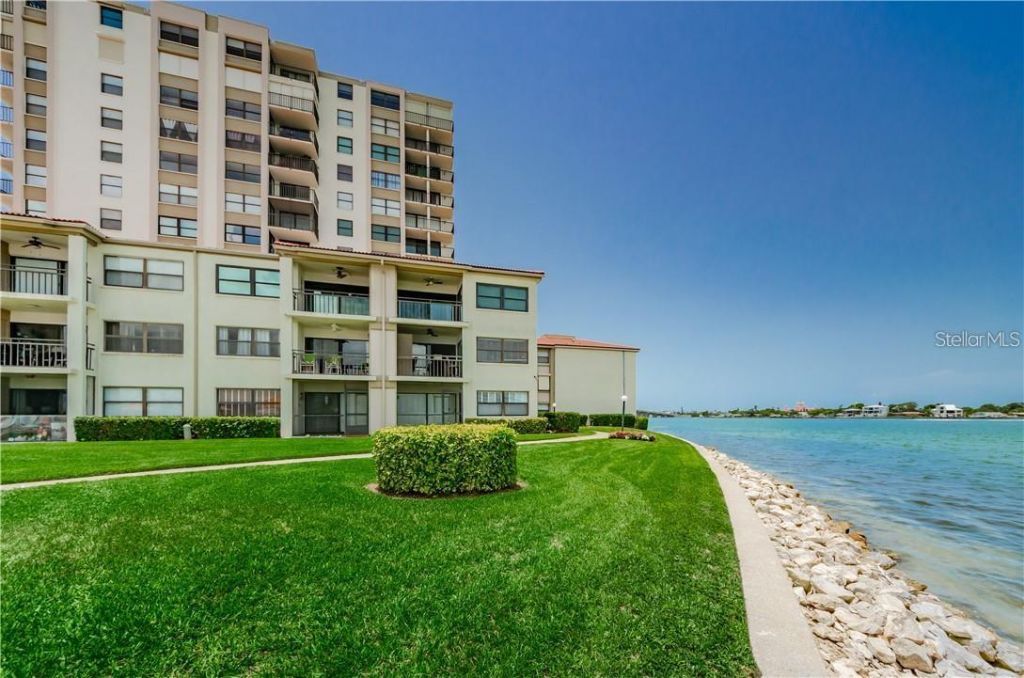 6265 Sun Boulevard, Unit 805, Saint Petersburg, FL 33715 Photo