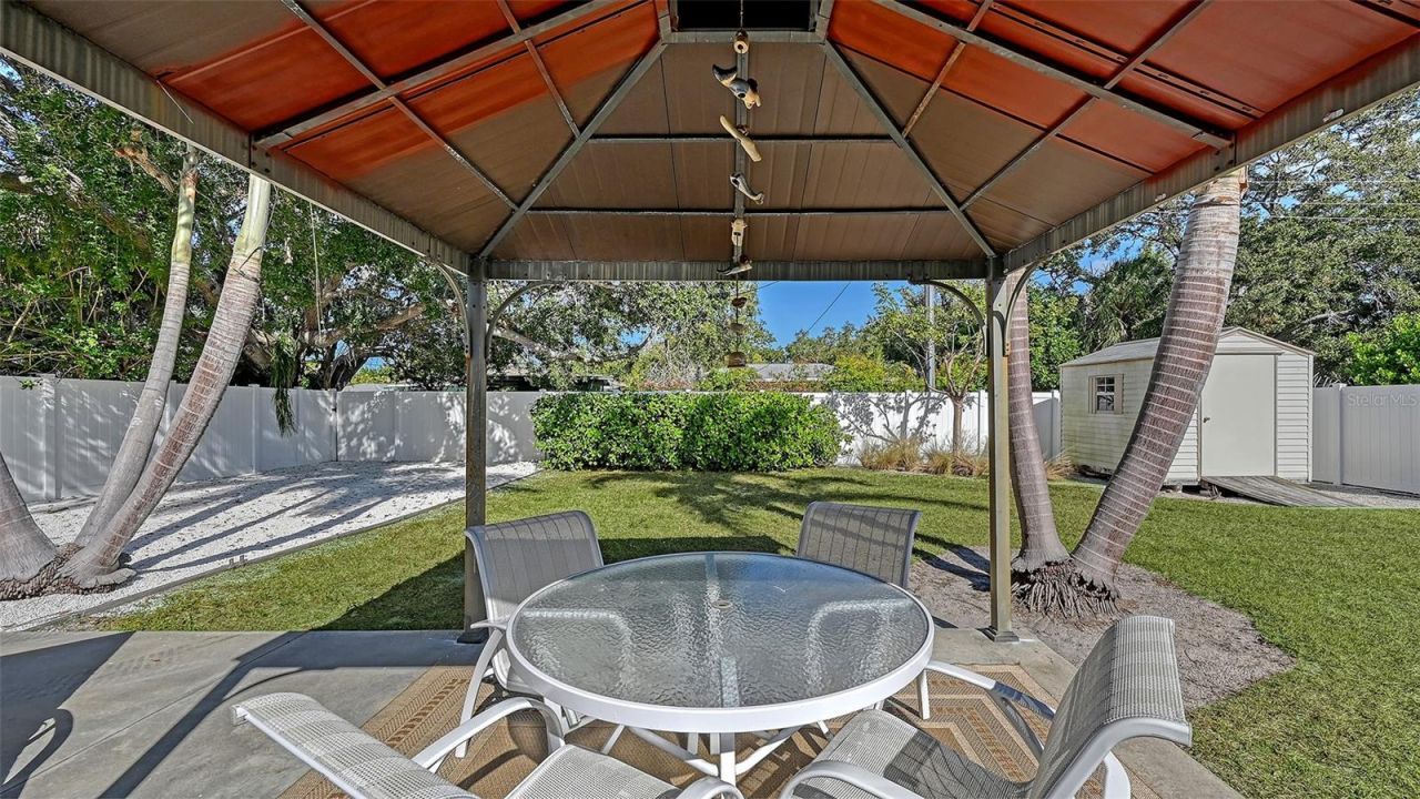 2115 Grove Street, Sarasota, FL 34239 Photo