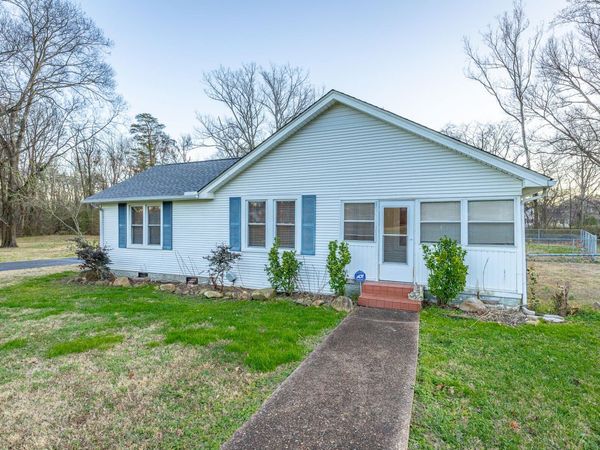 11724 Old Back Valley Road, Soddy Daisy, TN 37379