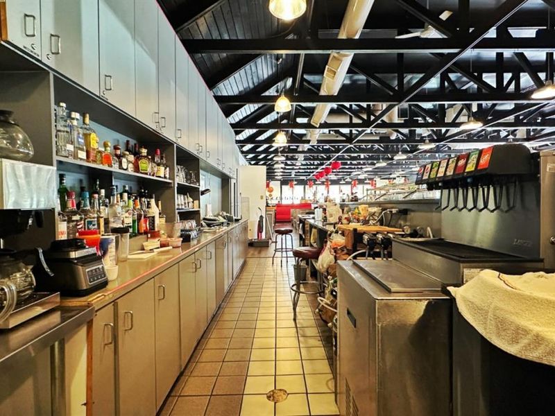 11483 Chester Road, Sharonville, OH 45246 Photo 8