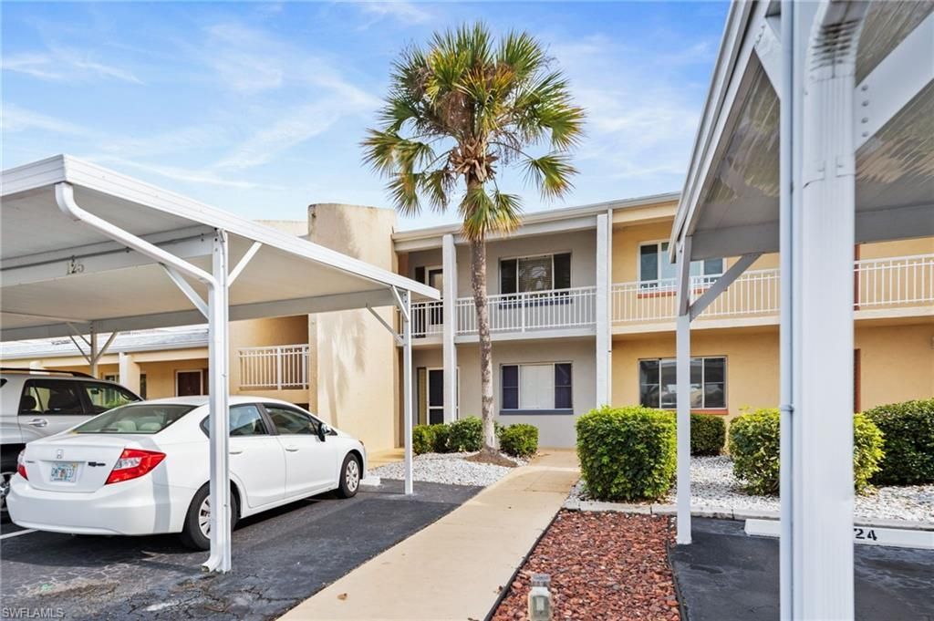 1912 SE 43rd St, Unit 210, Cape Coral, FL 33904 Photo