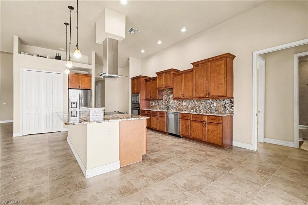 866 Cal Cove Dr, Fort Myers, FL 33919 Photo