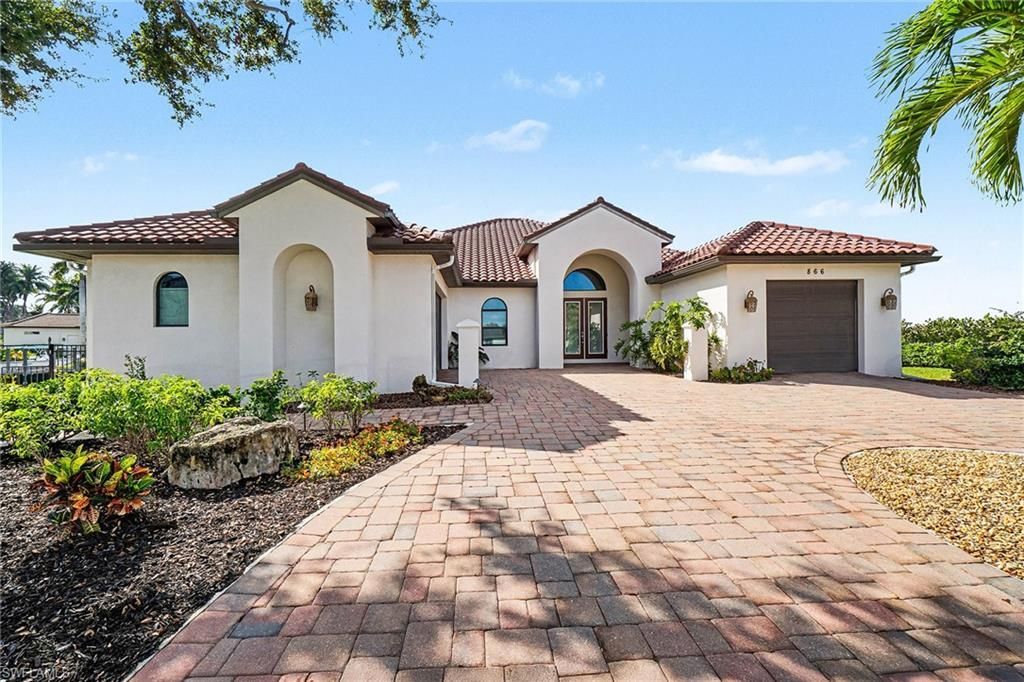 866 Cal Cove Dr, Fort Myers, FL 33919 Photo