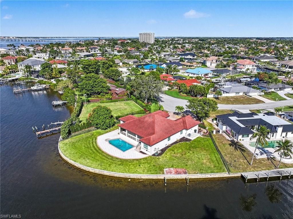 866 Cal Cove Dr, Fort Myers, FL 33919 Photo