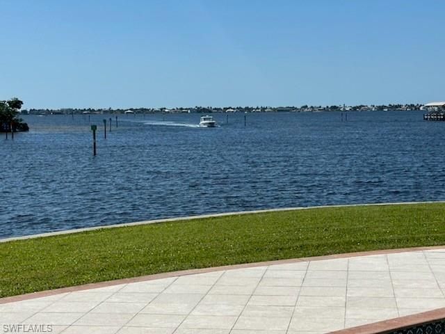 866 Cal Cove Dr, Fort Myers, FL 33919 Photo