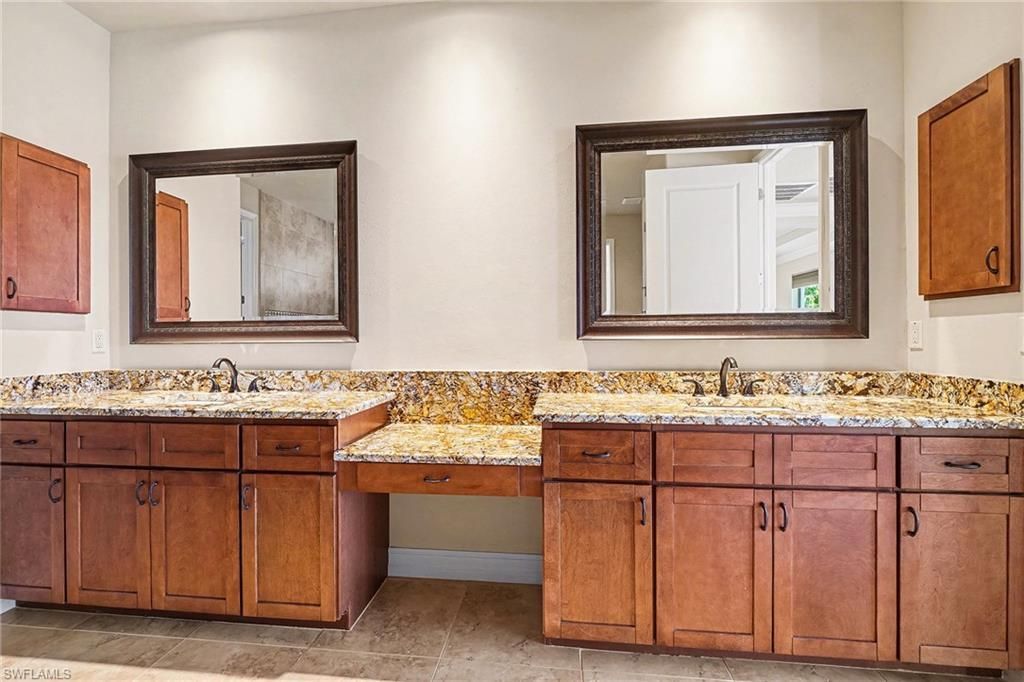 866 Cal Cove Dr, Fort Myers, FL 33919 Photo