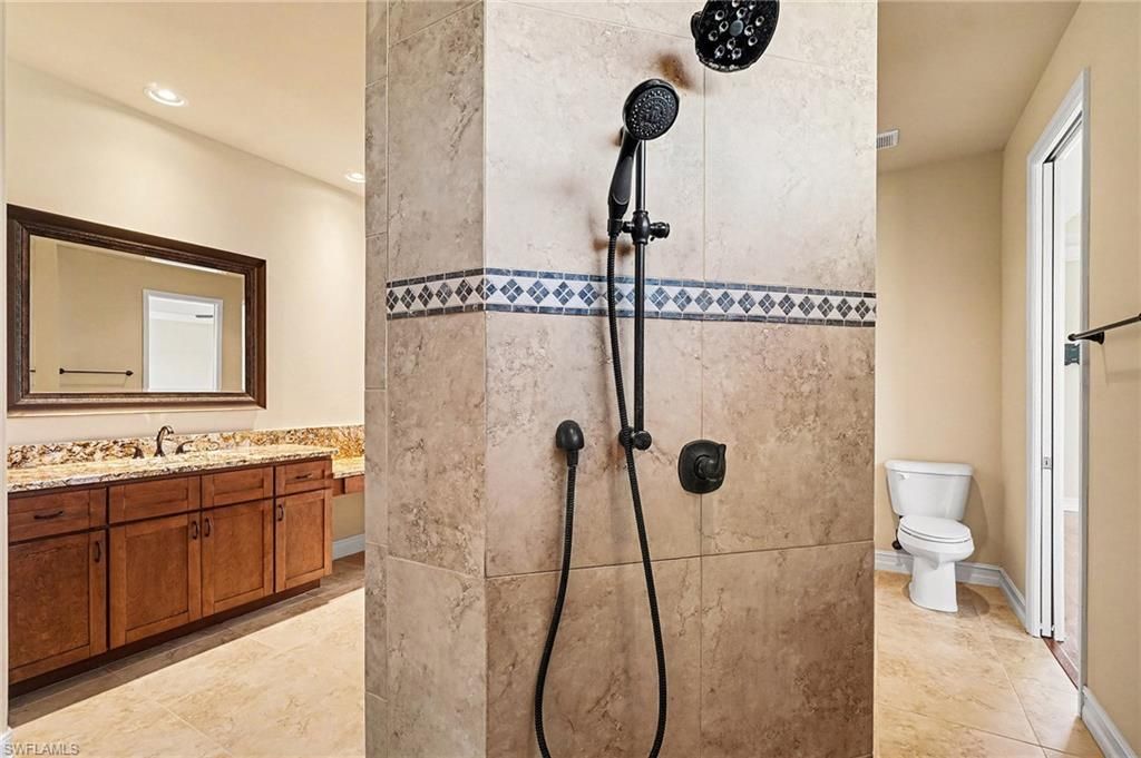 866 Cal Cove Dr, Fort Myers, FL 33919 Photo