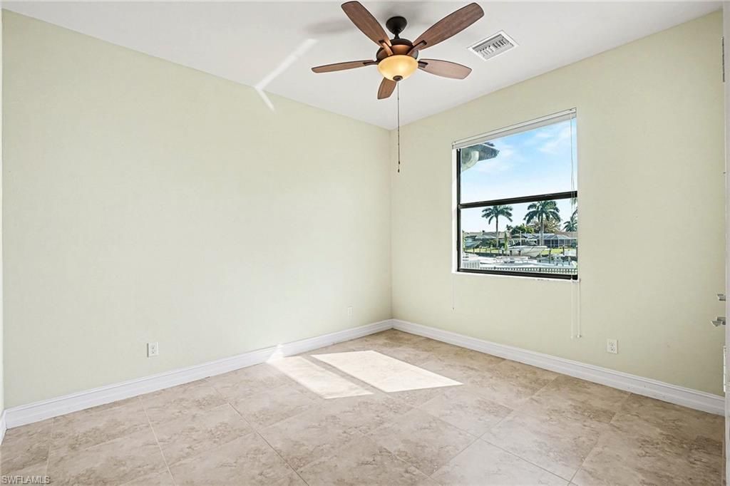 866 Cal Cove Dr, Fort Myers, FL 33919 Photo