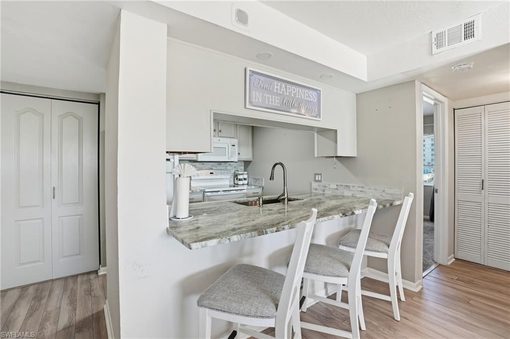 2885 Palm Beach Blvd, Unit 505, Fort Myers, FL 33916 Photo