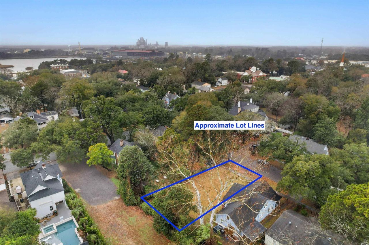 310 King St. Photo 9