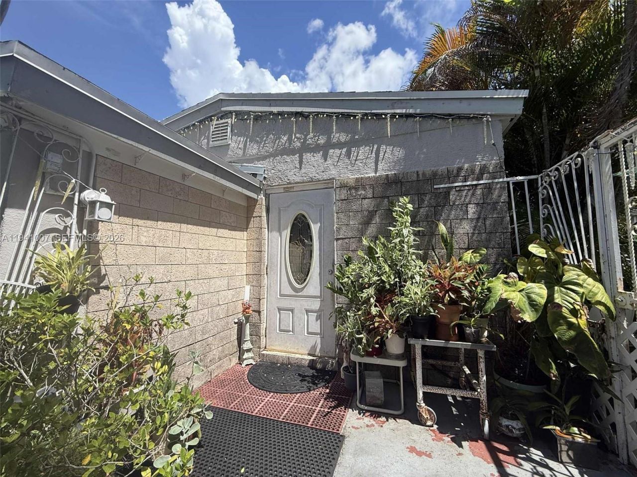 1535 NE 171st St, North Miami Beach, FL 33162 Main Photo