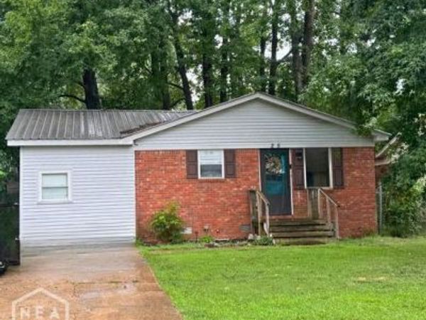 215 Pine Street, Jonesboro, AR 72401