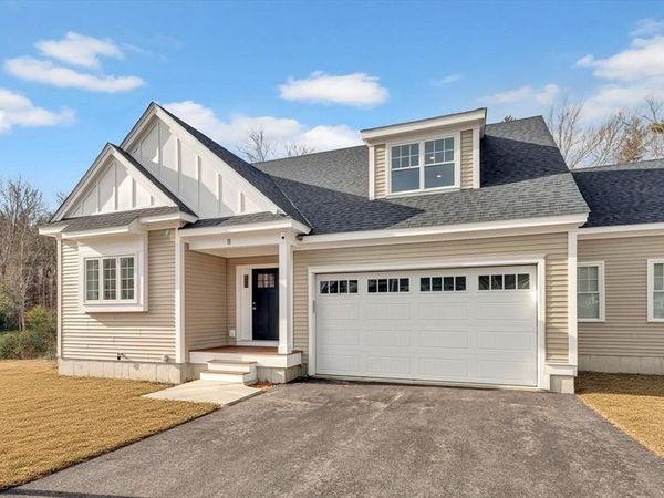 11 Weber Farm Road, Unit 11, Wrentham, MA 02093